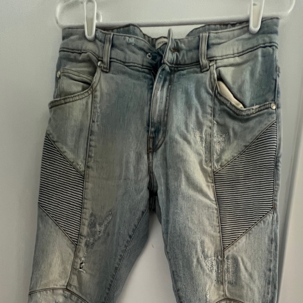 Distressed Pierre Balmain Men's Jeans Size 32